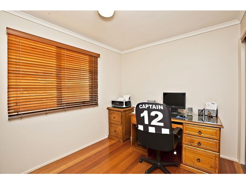 18 Waverley Park Drive, Cranbourne North VIC 3977