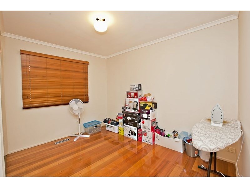 18 Waverley Park Drive, Cranbourne North VIC 3977