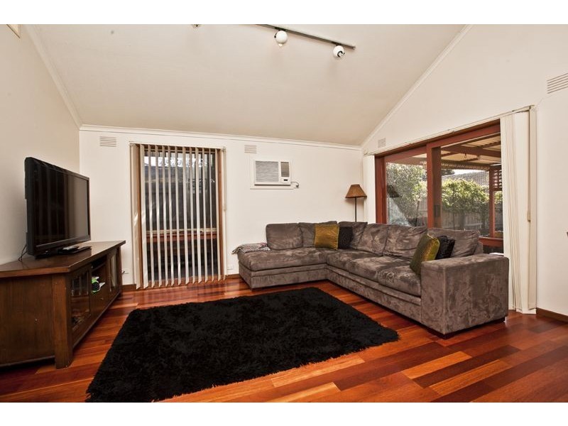 83 Duff Street, Cranbourne VIC 3977