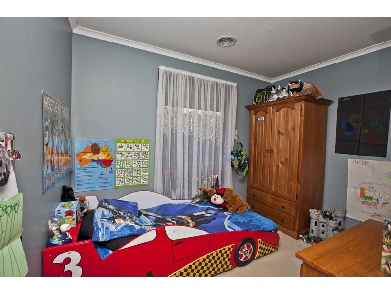 83 Duff Street, Cranbourne VIC 3977