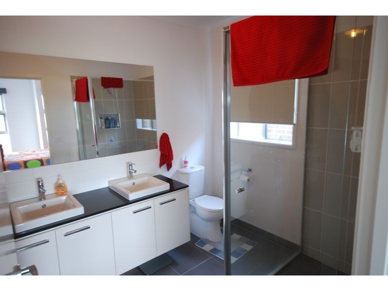 35 Ardent Crescent, Cranbourne East VIC 3977