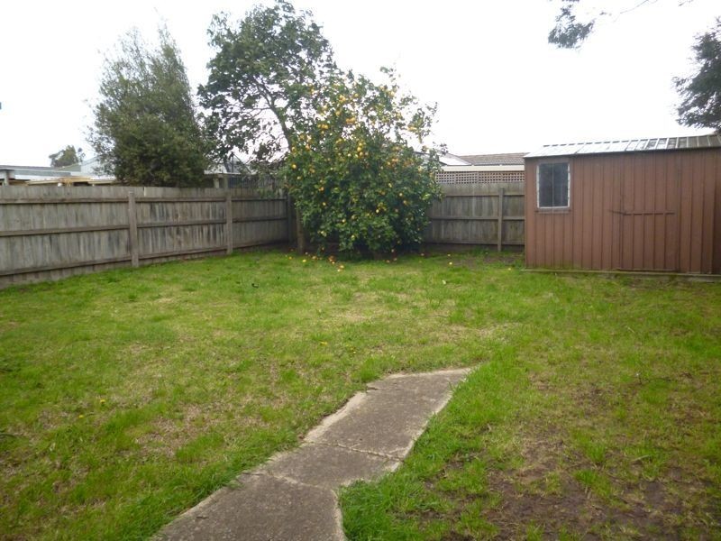 39 Raisell Road, Cranbourne West VIC 3977
