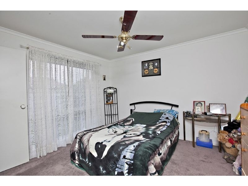 2 Nyah Place, Cranbourne West VIC 3977