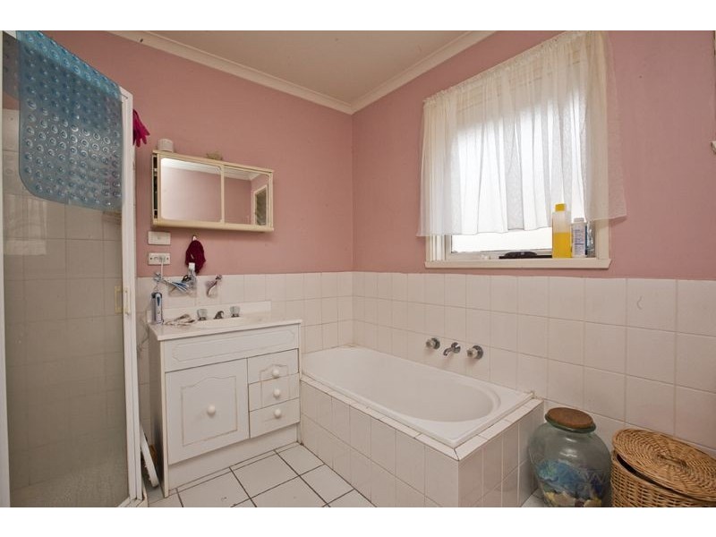 6 Stanley Street, Cranbourne VIC 3977