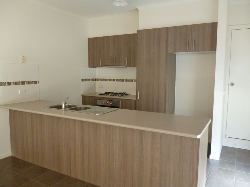 4 Tolpis Lane, Cranbourne North VIC 3977