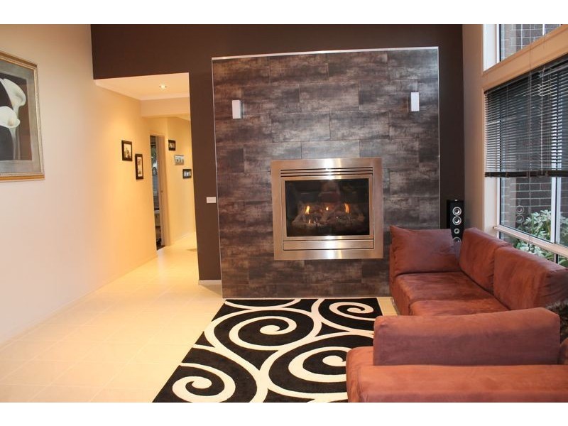 3 Aveley Place, Cranbourne East VIC 3977