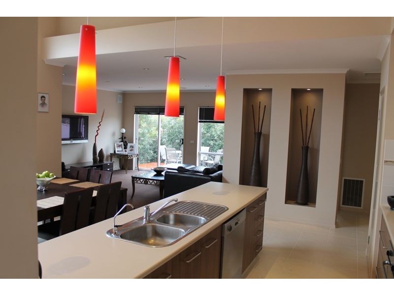 3 Aveley Place, Cranbourne East VIC 3977