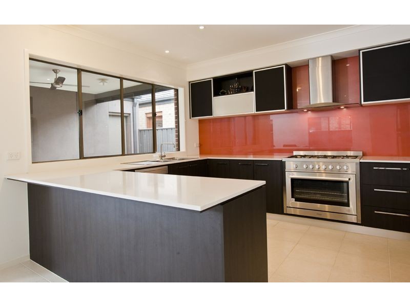 14 Charlock Drive, Cranbourne North VIC 3977