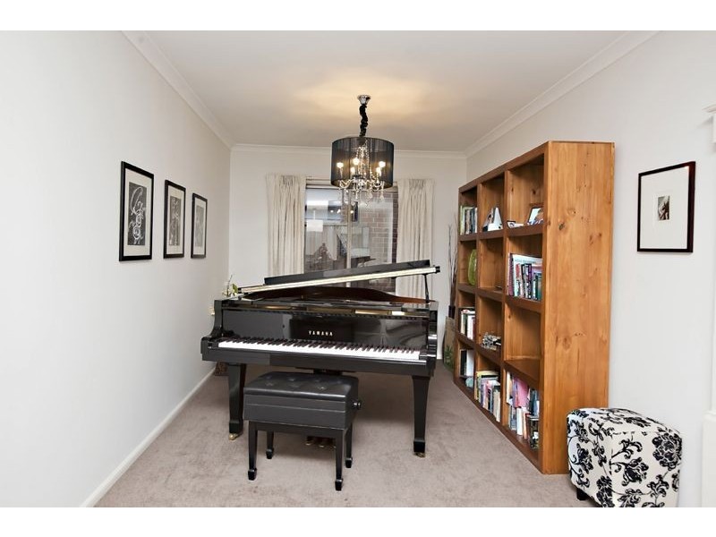 21 Castawellan Street, Lyndhurst VIC 3975