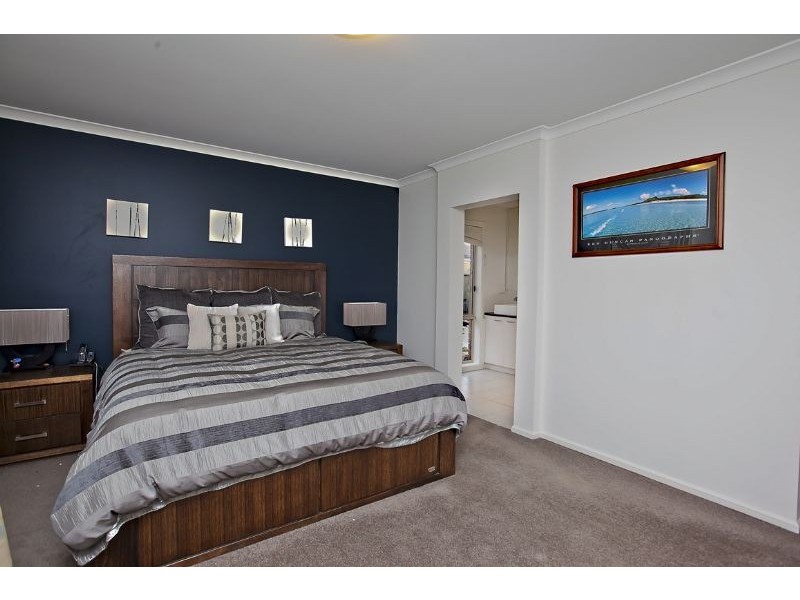 21 Castawellan Street, Lyndhurst VIC 3975