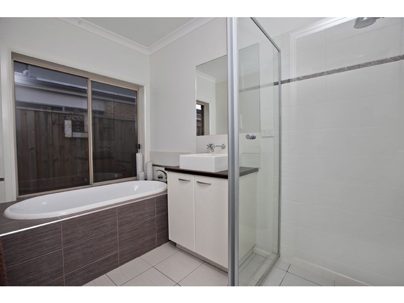 21 Castawellan Street, Lyndhurst VIC 3975