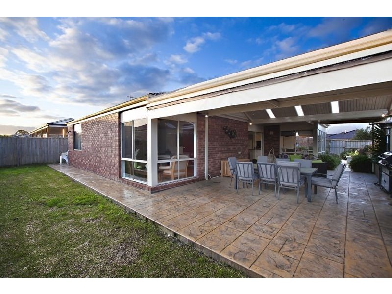 21 Castawellan Street, Lyndhurst VIC 3975