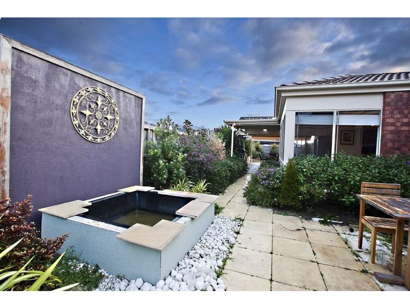 21 Castawellan Street, Lyndhurst VIC 3975