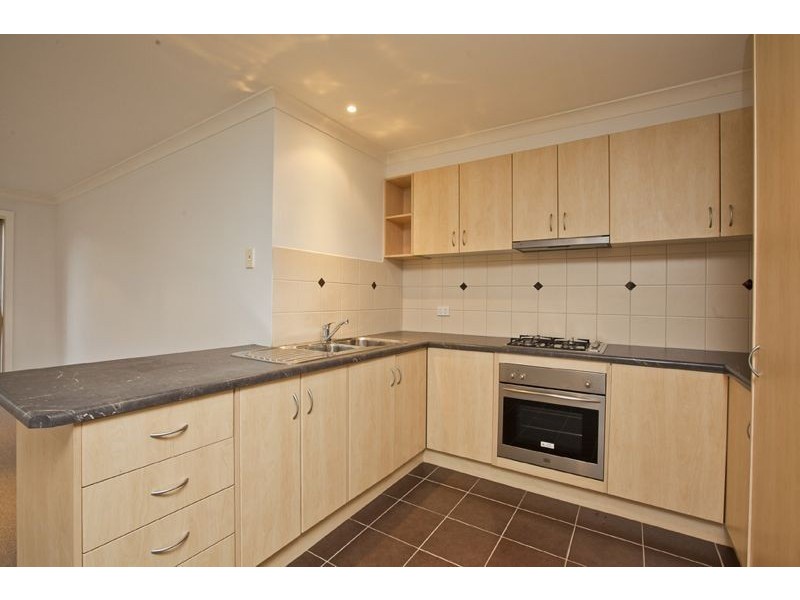 3/3 Walter Street, Cranbourne VIC 3977