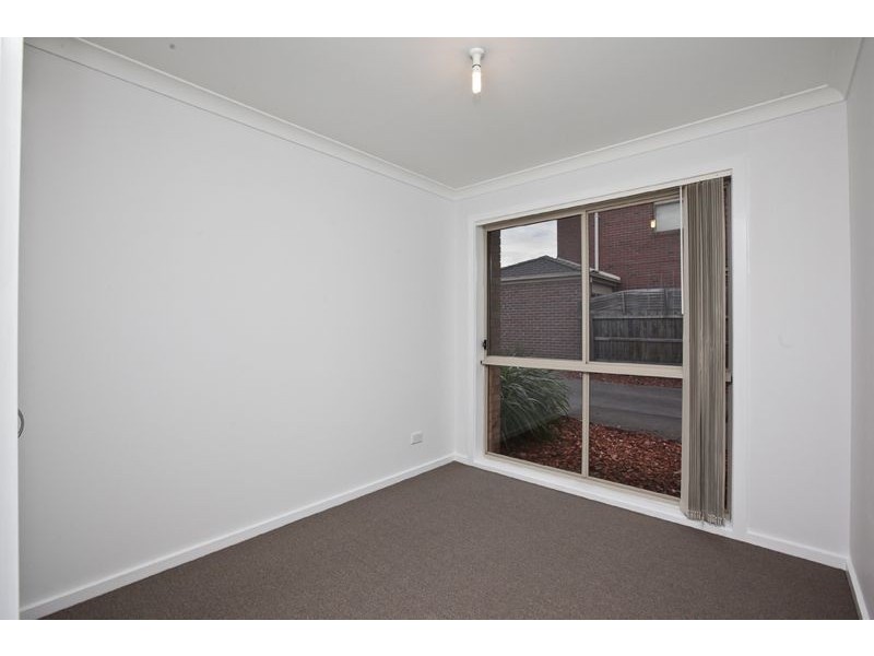 3/3 Walter Street, Cranbourne VIC 3977