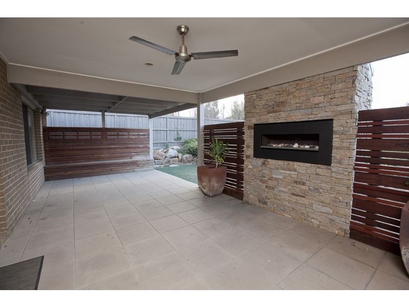 18 Carbine Way, Lyndhurst VIC 3975