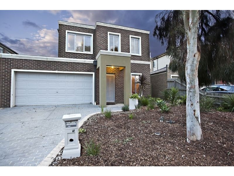 5 Elgin Mews, Cranbourne VIC 3977