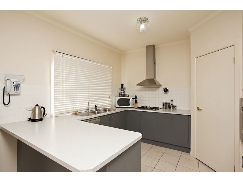 5 Elgin Mews, Cranbourne VIC 3977