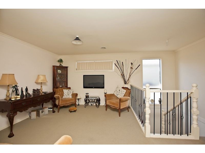 5 Elgin Mews, Cranbourne VIC 3977