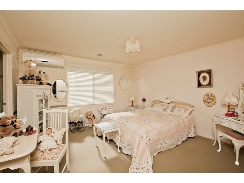 5 Elgin Mews, Cranbourne VIC 3977