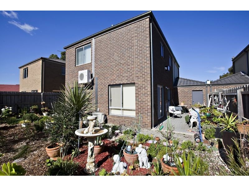 5 Elgin Mews, Cranbourne VIC 3977