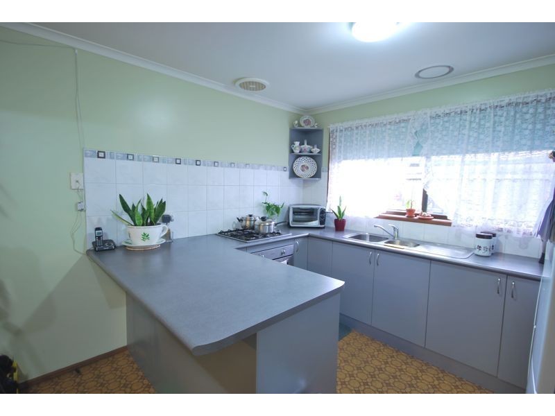 3/11 Tucker Street, Cranbourne VIC 3977