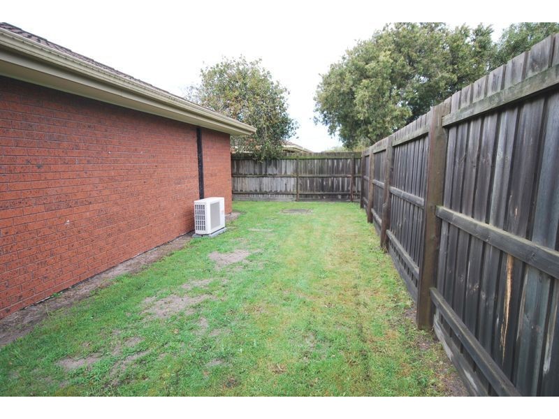 3/11 Tucker Street, Cranbourne VIC 3977