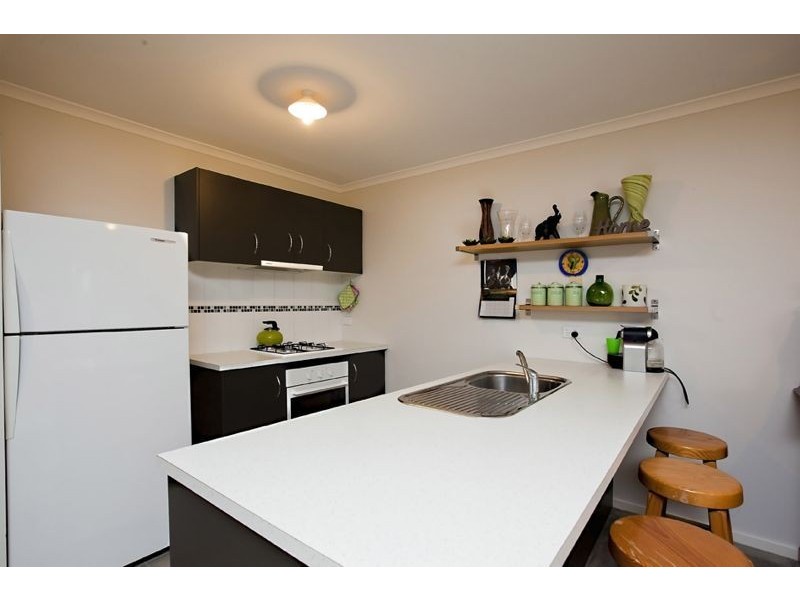 24 Mossman Drive, Cranbourne East VIC 3977