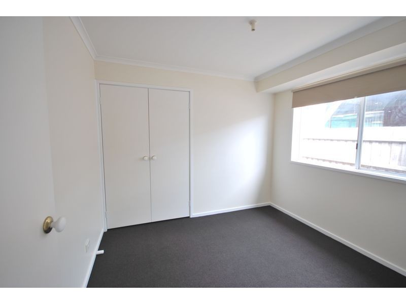 6 Natalie Court, Cranbourne West VIC 3977