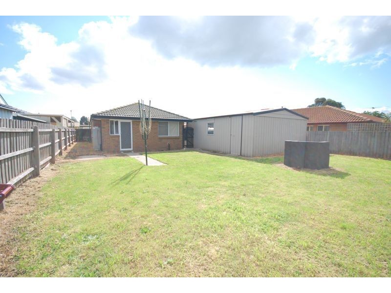 6 Natalie Court, Cranbourne West VIC 3977