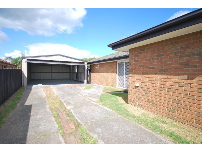 6 Natalie Court, Cranbourne West VIC 3977