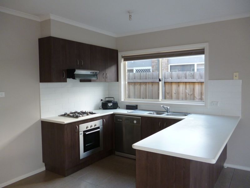 10/278 Narre Warren Road, Cranbourne East VIC 3977