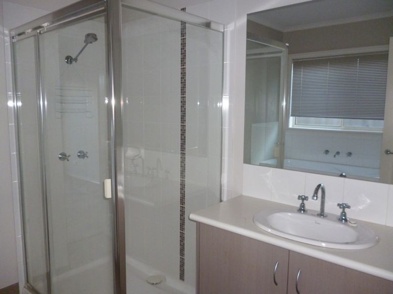 10/278 Narre Warren Road, Cranbourne East VIC 3977