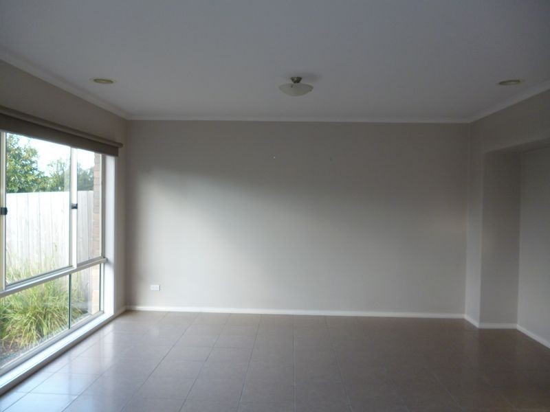 10/278 Narre Warren Road, Cranbourne East VIC 3977