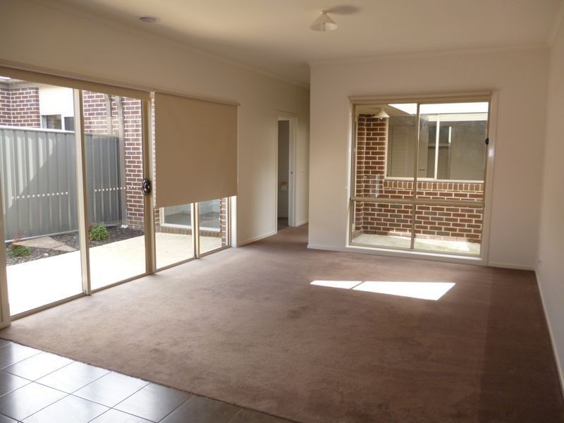 4 Tolpis Lane, Cranbourne North VIC 3977