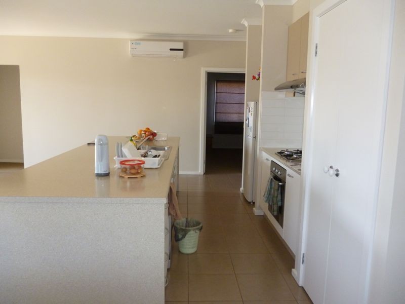 23 Flametree Circuit, Cranbourne VIC 3977