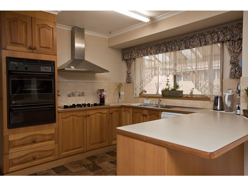 109 Lawless Drive, Cranbourne North VIC 3977