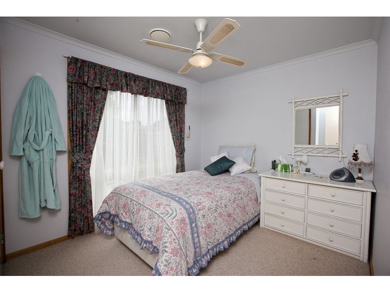 109 Lawless Drive, Cranbourne North VIC 3977