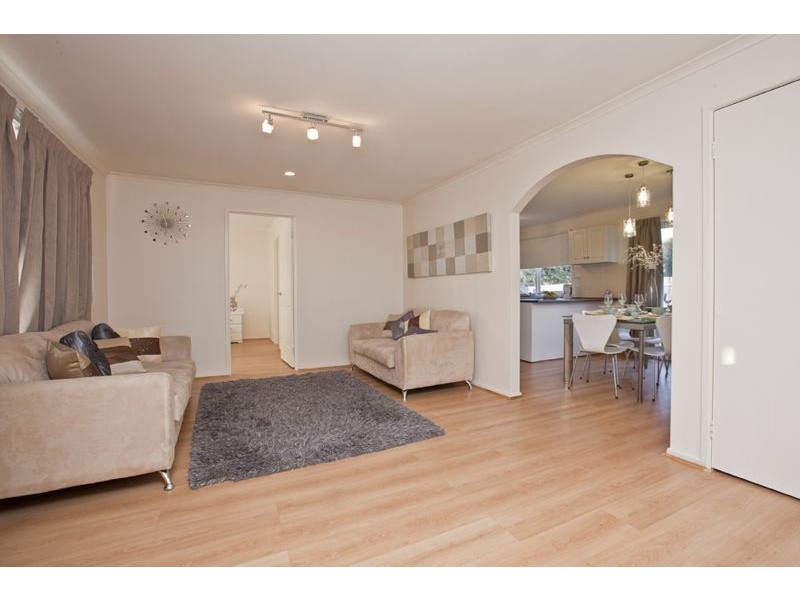 92 Gipps Crescent, Cranbourne North VIC 3977