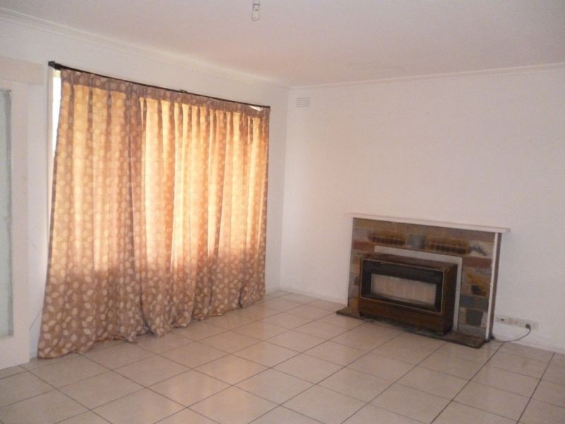 21 Lurline Street, Cranbourne VIC 3977