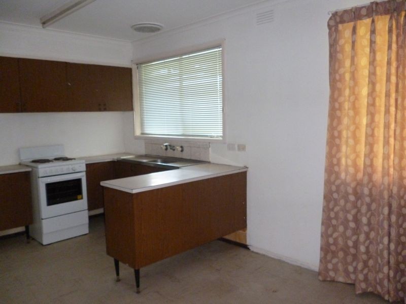 21 Lurline Street, Cranbourne VIC 3977