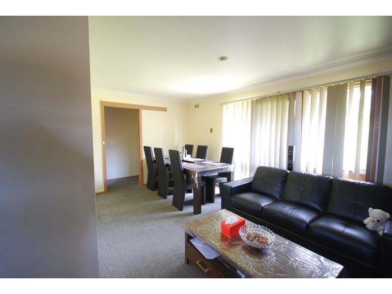 2/2 Fairfield Street, Cranbourne VIC 3977