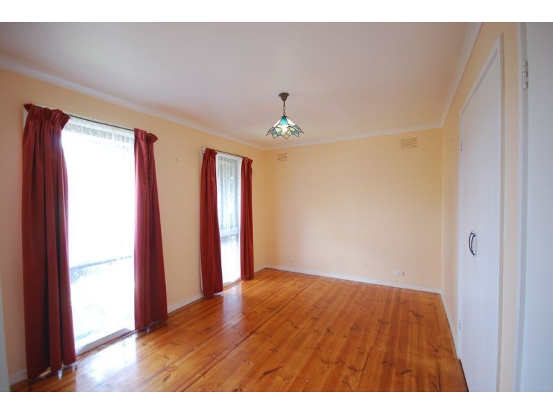 2/181 South Gippsland Highway, Cranbourne VIC 3977