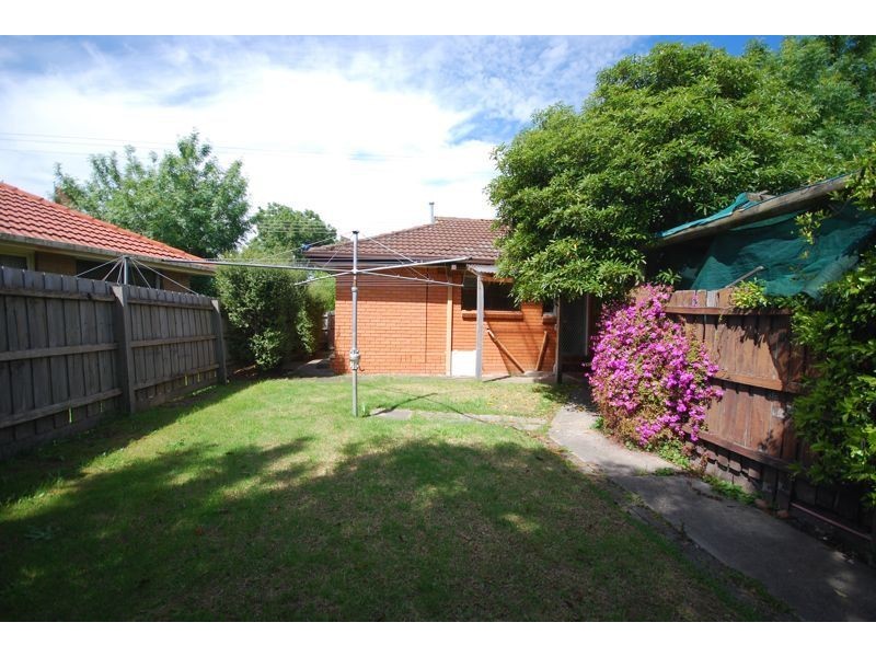 2/181 South Gippsland Highway, Cranbourne VIC 3977