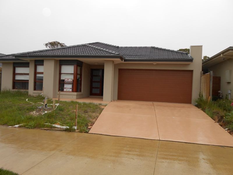 157 Sandhurst Boulevard, Sandhurst VIC 3977