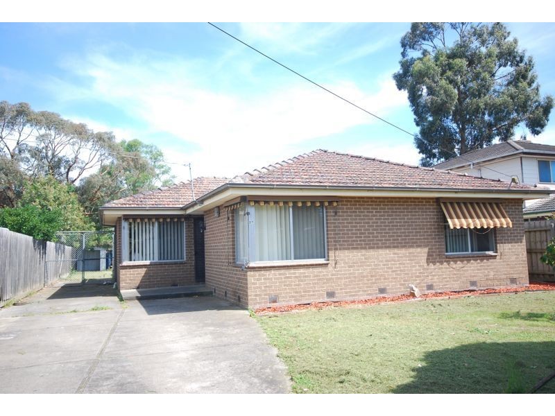 27 Lorna Street, Cranbourne VIC 3977