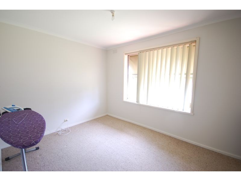 27 Lorna Street, Cranbourne VIC 3977