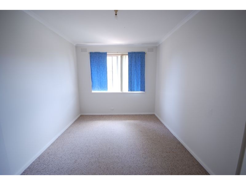 27 Lorna Street, Cranbourne VIC 3977