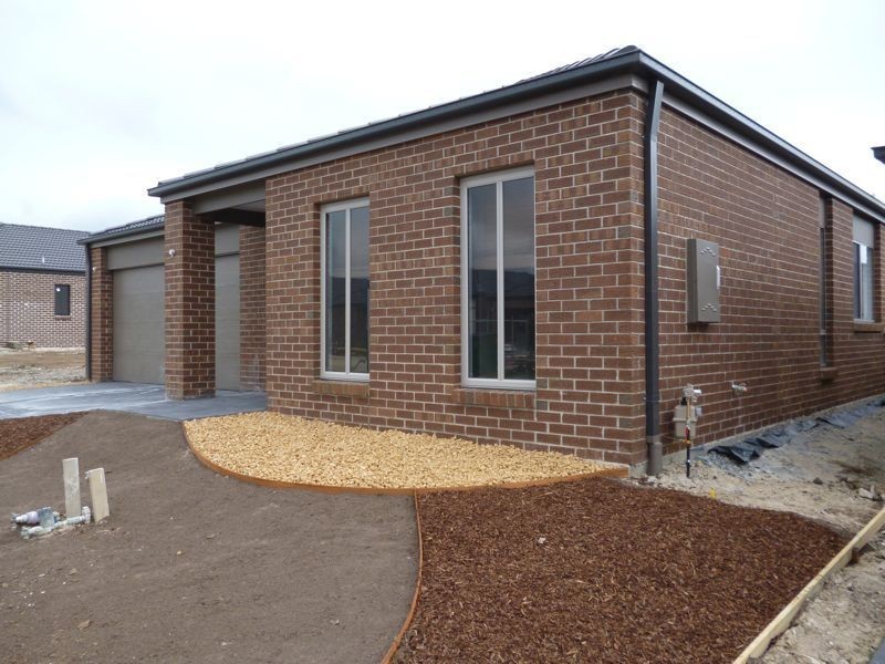 8 Palomino Avenue, Clyde VIC 3978