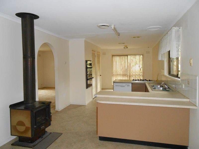 7 Glenwood Court, Cranbourne VIC 3977